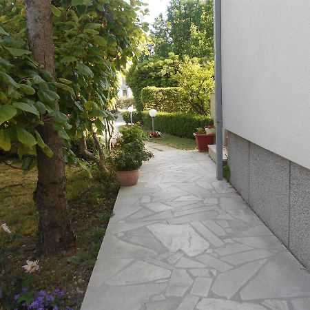 Apartment Cherry Kastela Luaran gambar