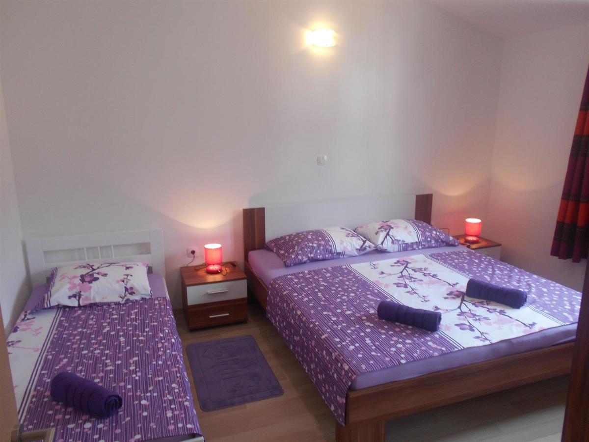 Apartment Cherry Kastela Luaran gambar