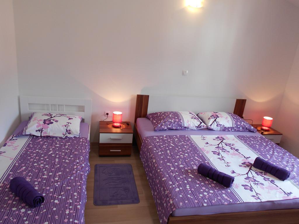 Apartment Cherry Kastela Luaran gambar