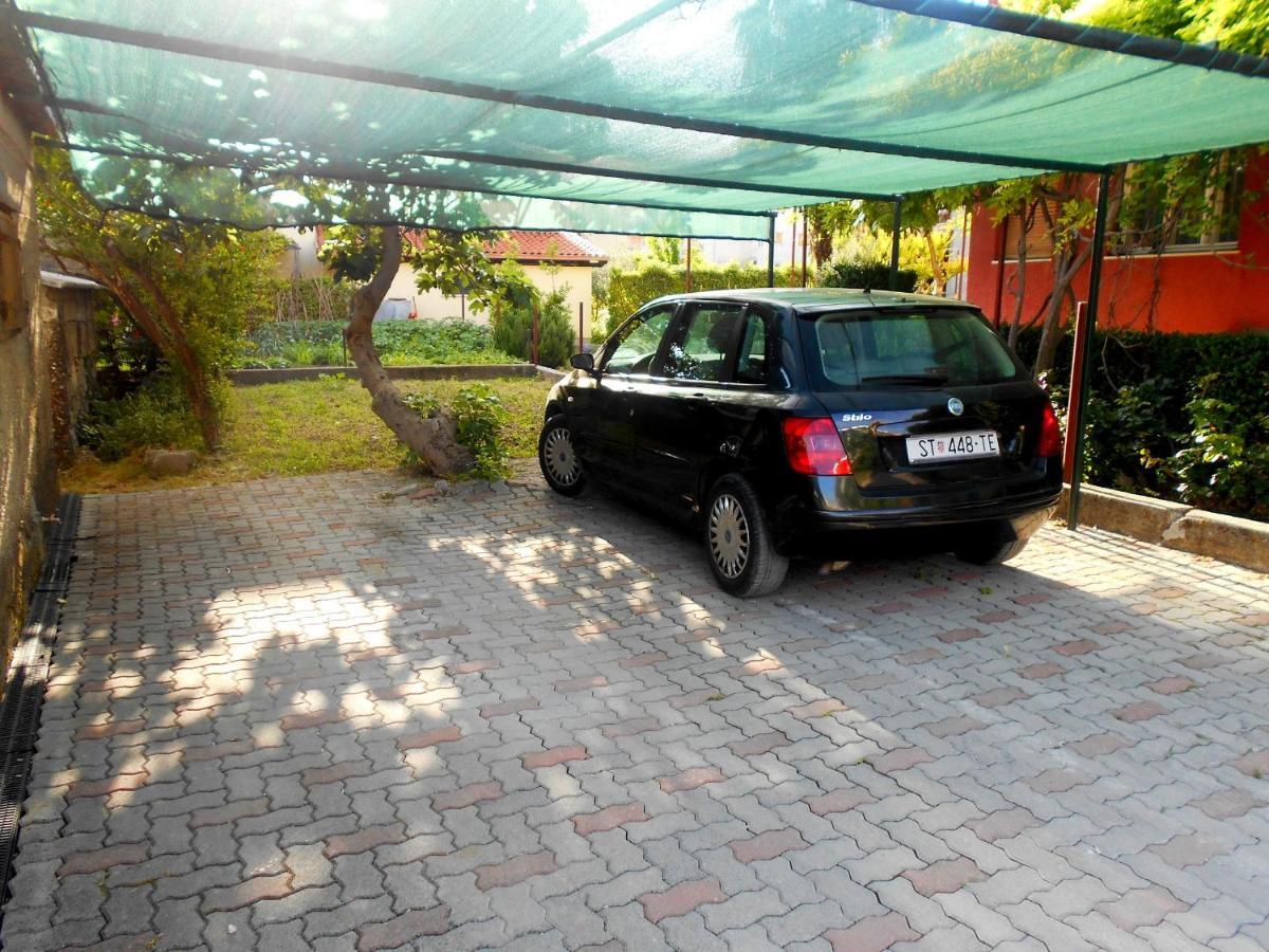 Apartment Cherry Kastela Luaran gambar
