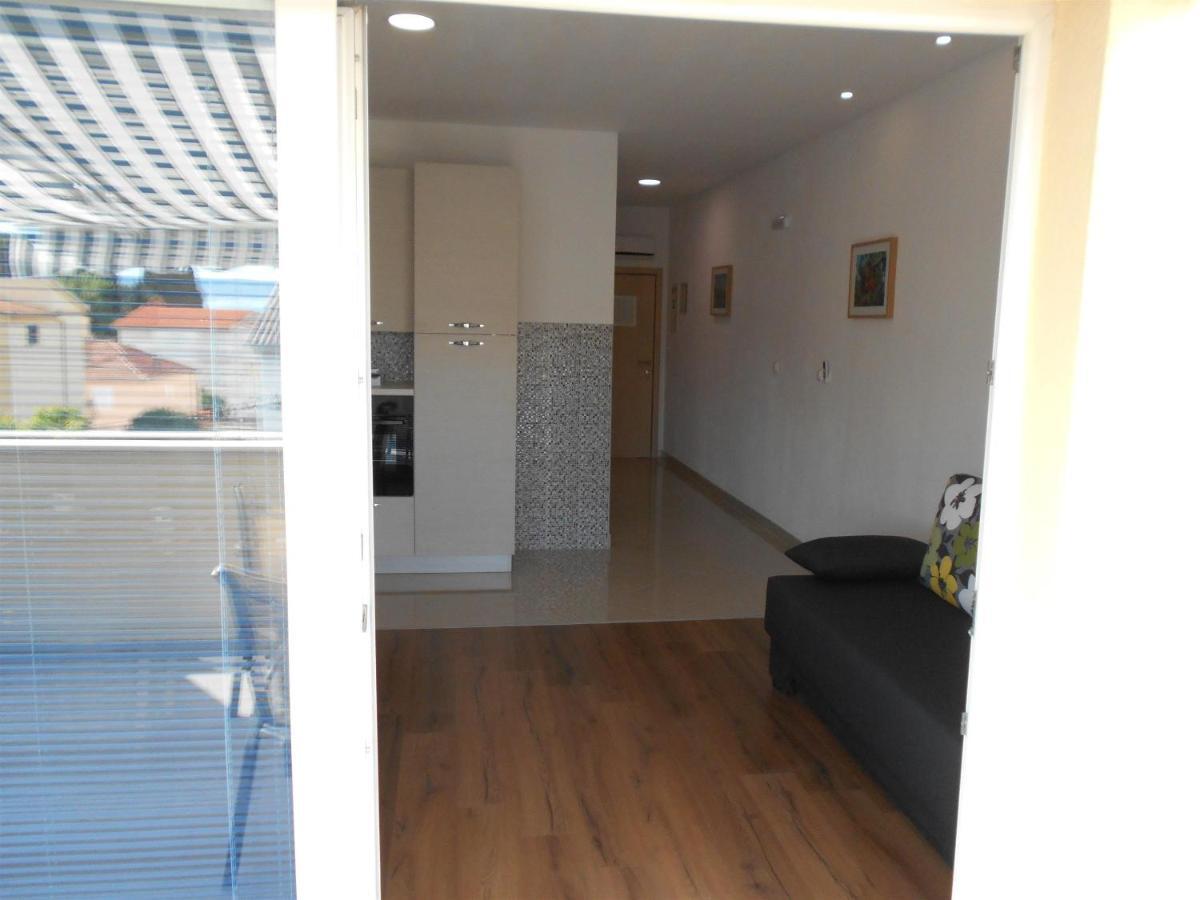 Apartment Cherry Kastela Luaran gambar